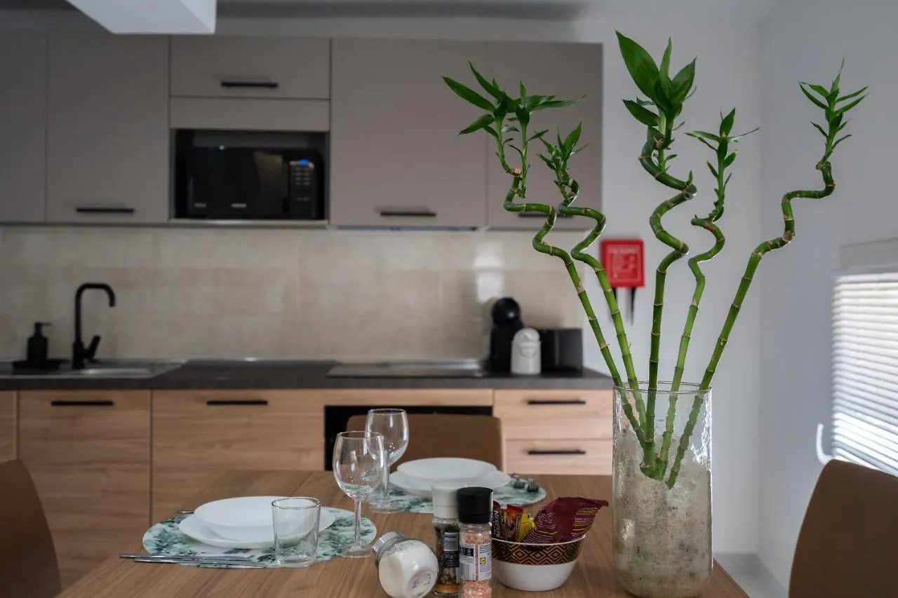 The Shoebox -Stylish & Cosy House Cospicua